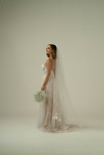 Load image into Gallery viewer, Scarlett Wedding Dress