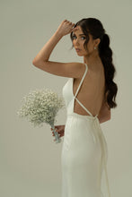 Load image into Gallery viewer, Evie Wedding Dress