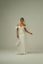 Load image into Gallery viewer, Stella Wedding Dress