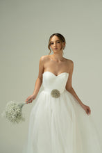 Load image into Gallery viewer, Ivy Wedding Dress
