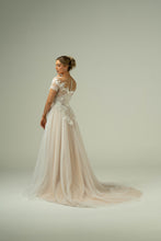 Load image into Gallery viewer, Bree Wedding Dress