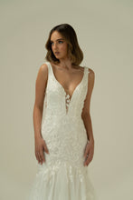 Load image into Gallery viewer, Maya Wedding Dress