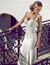 Load image into Gallery viewer, Rosa Wedding Dress | Wedding Dresses | Fara Couture