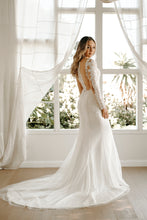 Load image into Gallery viewer, Nazilla Wedding Dress | Best Wedding Dresses | Fara Couture